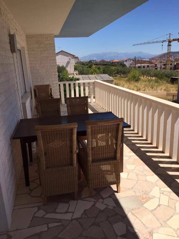 Apartmani Mane Trogir Exterior foto