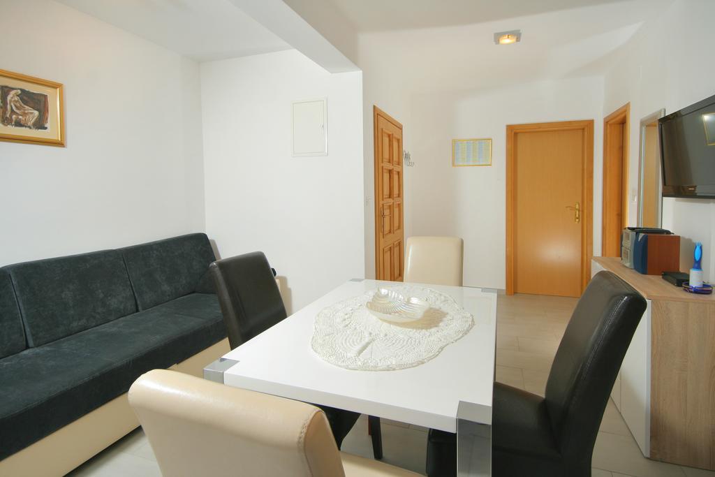 Apartmani Mane Trogir Exterior foto