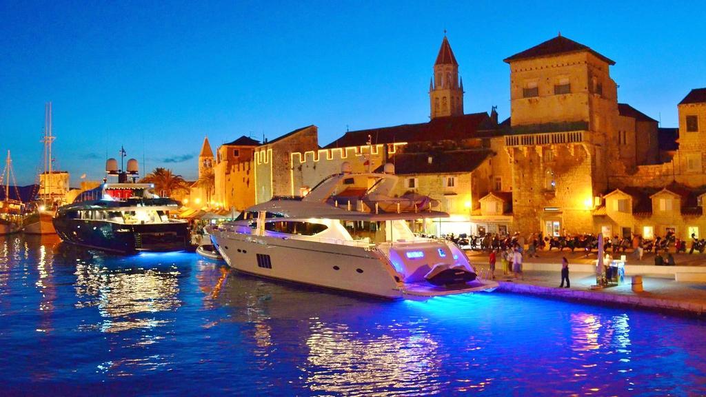 Apartmani Mane Trogir Exterior foto